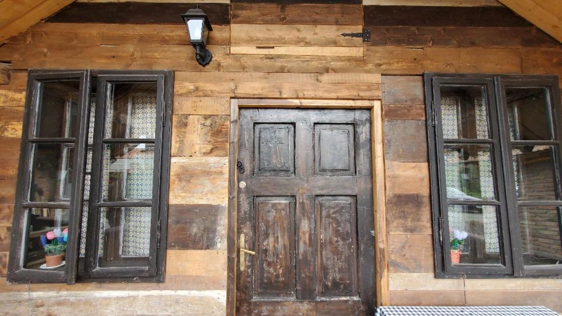 Casa Rustic Feher & Fekete Vendeghazak Sovata Exterior photo