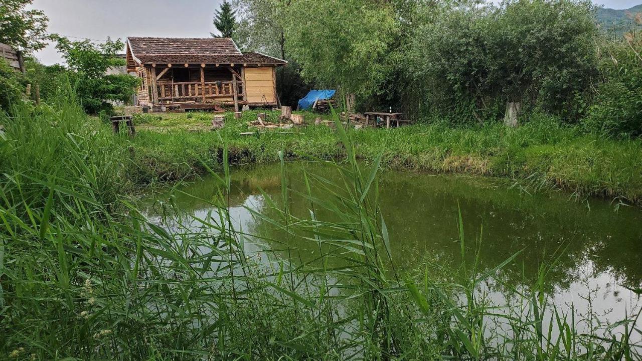Casa Rustic Feher & Fekete Vendeghazak Sovata Exterior photo