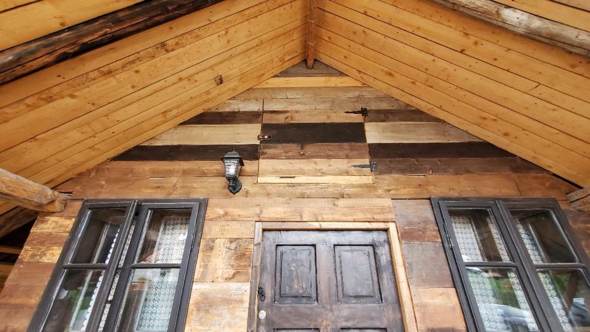 Casa Rustic Feher & Fekete Vendeghazak Sovata Exterior photo
