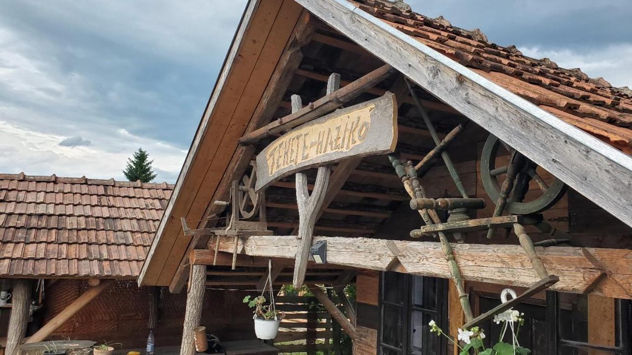 Casa Rustic Feher & Fekete Vendeghazak Sovata Exterior photo