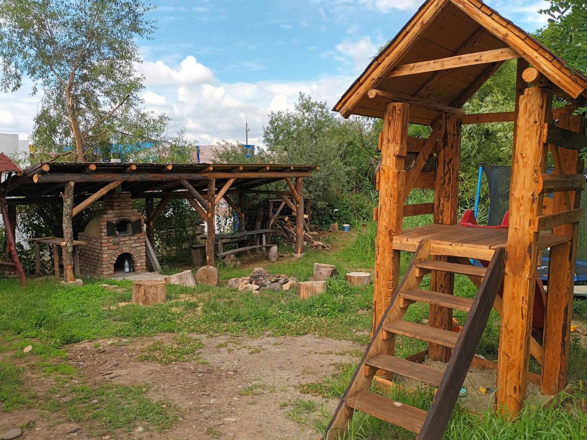 Casa Rustic Feher & Fekete Vendeghazak Sovata Exterior photo