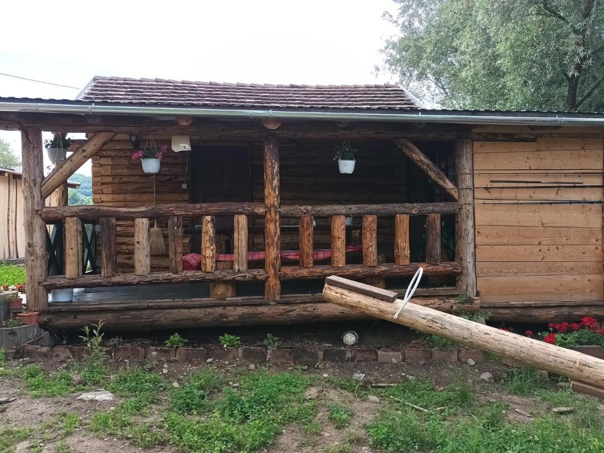 Casa Rustic Feher & Fekete Vendeghazak Sovata Exterior photo