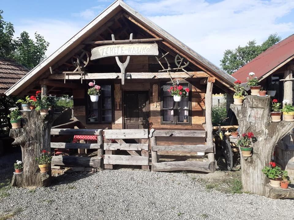 Casa Rustic Feher & Fekete Vendeghazak Sovata Exterior photo